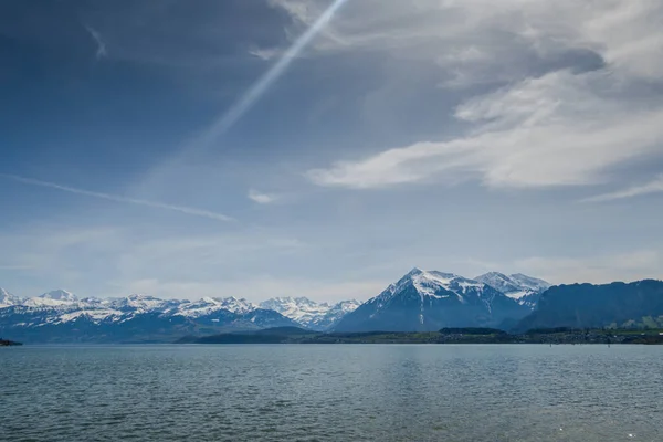 Lago Thun Svizzera Vista Sulle Montagne Sul Lago — Foto Stock