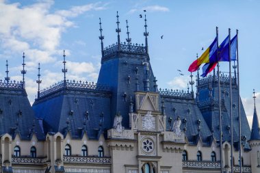 Romanya 'nın Iasi şehrinde güzel bir kale. Güzel mimari