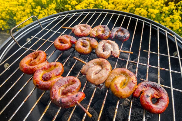 Cooking Sausages Small Charcoal Grill — Stockfoto