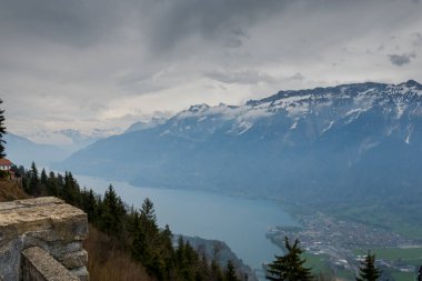 Bernese Alpleri 'nin inanılmaz manzarası. Arka plan doğa, özgürlük