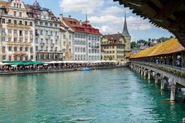 İsviçre 'nin güzel şehri Lucerne. Şehir manzaraları ve mimari