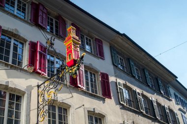 Güzel İsviçre şehri Solothurn. Sokak mimarisi, manzaralar