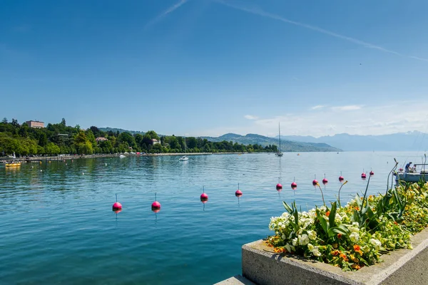 Bootsfahrt Auf Dem Genfer See Schöne Hintergründe Und Landschaften — Stockfoto