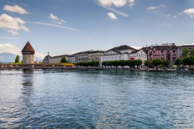 İsviçre 'nin güzel şehri Lucerne. Şehir manzaraları ve mimari