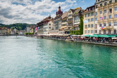 İsviçre 'nin güzel şehri Lucerne. Şehir manzaraları ve mimari