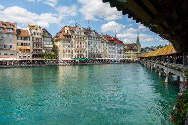 İsviçre 'nin güzel şehri Lucerne. Şehir manzaraları ve mimari