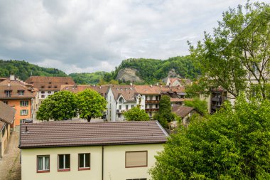 Muhteşem antik Burgdorf şehri. Antik evler ve sokaklar