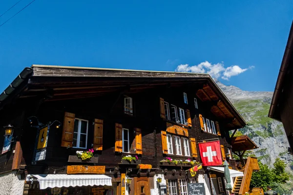 İsviçre 'de güzel Alpler ve Şelaleler. Bernese Alpleri