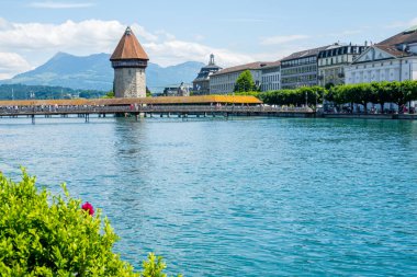 İsviçre 'nin güzel şehri Lucerne. Şehir manzaraları ve mimari