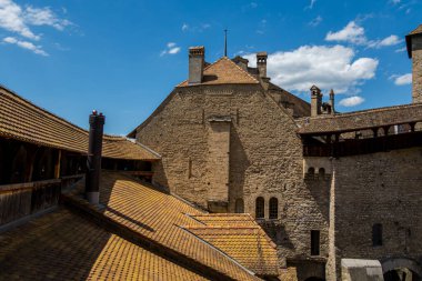 Chillon kalesinin içinde. Güzel Toulon Kalesi, manzaralar ve içerisi