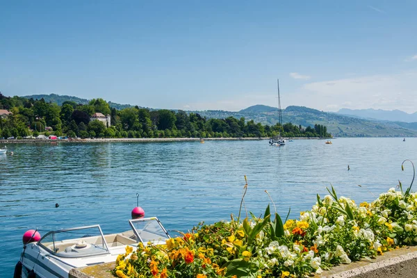 Wycieczka Łodzią Jeziorze Genewskim Piękne Tła Krajobrazy — Zdjęcie stockowe