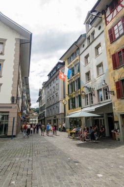 İsviçre 'nin güzel şehri Lucerne. Şehir manzaraları ve mimari