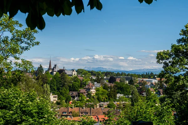 İsviçre 'nin muhteşem şehri Bern. Mimari ve şehir