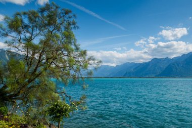 Montreux yakınlarındaki Geneva Gölü. nefes kesici manzara