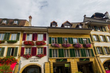 Muhteşem İsviçre kenti Murten Mimarlık. antik güzel şehir