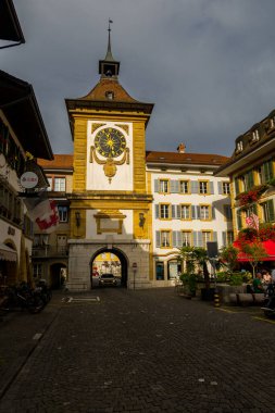 Muhteşem İsviçre kenti Murten Mimarlık. antik güzel şehir