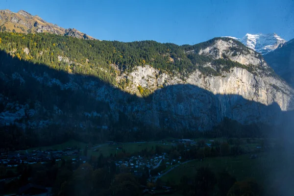 Magníficos Alpes Lauterbrunnen Montañas Cascada Naturaleza Increíble —  Fotos de Stock