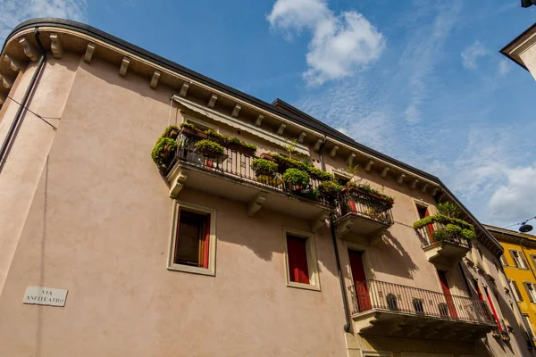 Πανέμορφη Βερόνα Μια Πόλη Στην Ιταλία Αρχιτεκτονική Και Μεσαιωνική Υπέροχη — Φωτογραφία Αρχείου