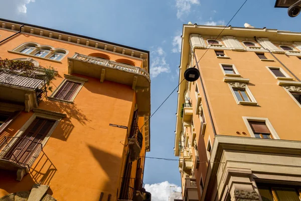 イタリアの街 豪華なヴェローナ 建築と中世の素晴らしい都市 — ストック写真