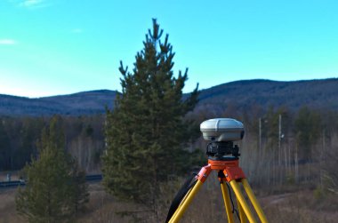 Üs istasyonu alıcısı kurmak için çok uygun sessiz bir yer