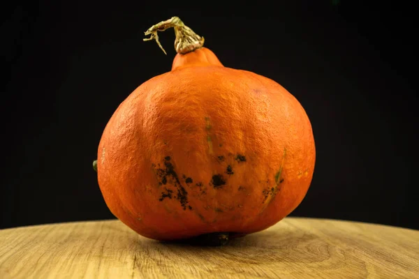 Orange Hokkaido Pumpkin Red Kuri Wooden Cutting Board Black Background — Stock Photo, Image