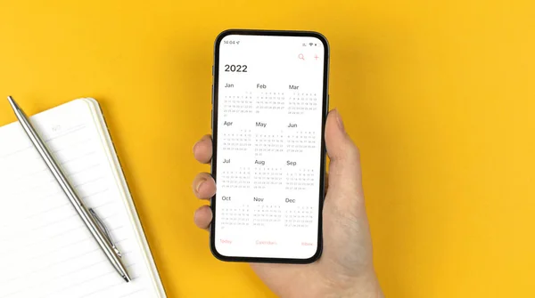 Calendrier 2022 App Sur Écran Smartphone Main Avec Téléphone Portable — Photo