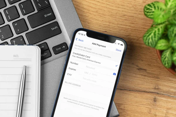 Kharkov Ukraine Novembre 2021 Ajouter Écran Méthode Paiement Sur Iphone — Photo