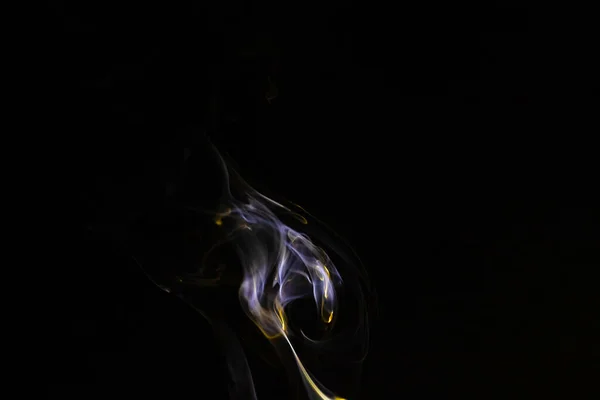 黑色背景 抽象背景上的有色烟雾 — 图库照片