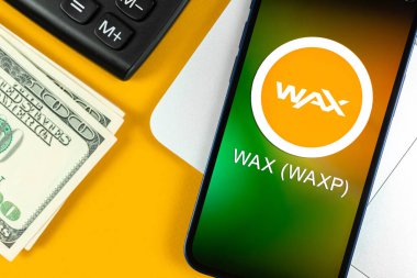 WaXP madeni para sembolü. Şifreli para ticareti, dijital ve sanal para, cep telefonu konsepti ile bankacılık. Çalışma alanı, dizüstü bilgisayarlı fotoğraf tablosu