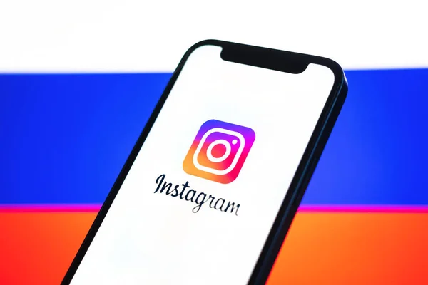 Poltava Ukraine March 2022 Instagram Russia Flag Background Blocked Banned — Stock Photo, Image