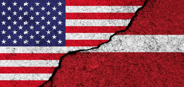Usa Lettország Törött Betonfalra Festett Zászlók Amerikai Egyesült Államok Amerika — Stock Fotó