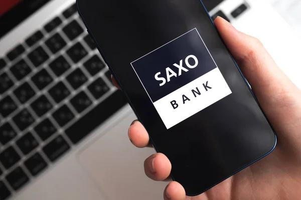 Полтава Украина Апреля 2022 Года Приложение Saxo Bank Приложение Трейдера — стоковое фото