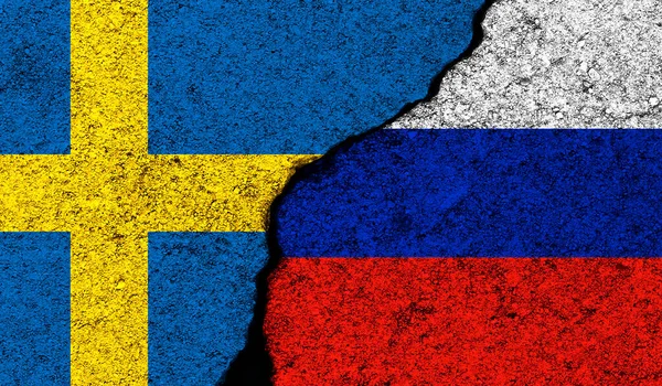 Suécia Rússia Conflito Militar Conceito Guerra Bandeiras Pintadas Concreto Fundo — Fotografia de Stock