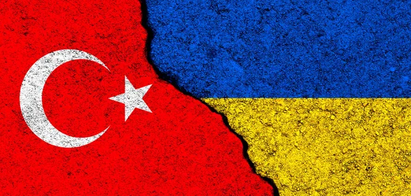 Ukrayna ve hindi bayrakları. Destek ve yardım, silah ve askeri teçhizat, ortaklık ve diplomasi, insani yardım ve Ukraynalı mülteciler konseptine yapılan bağışlar