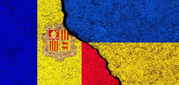 Fahnen Der Ukraine Und Andorras Unterstützung Und Hilfe Waffen Und — Stockfoto