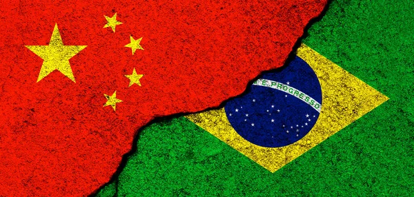 China Brasil Bandeiras Fundo Conceito Política Economia Cultura Conflitos Guerra — Fotografia de Stock