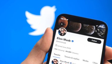 Elon Musk ve Twitter, logo fotoğraflı iş geçmişi