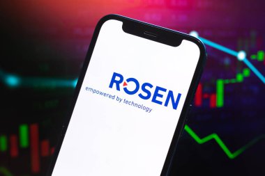 Poltava, Ukrayna - 12 Mayıs 2022: ROSEN logo şirketi, doğalgaz ve petrol fiyatları, enerji sanayii. Petrol borsası grafikleri, küresel finans geçmişi. Benzin ve dizel konsept fotoğraf
