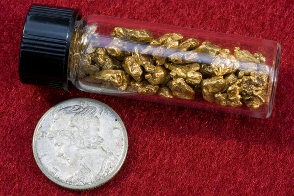 Natural Gold Nuggets in Vial — Stock Photo, Image