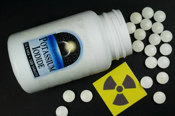 ヨウ化カリウム錠剤 ロイヤリティフリーのストック画像