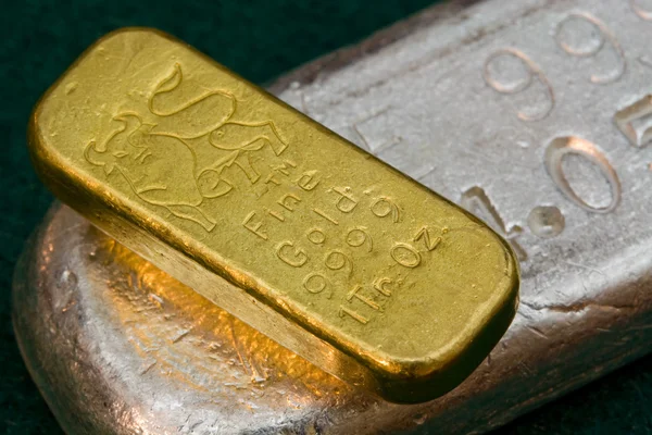 Gold and Silver Bullion Bars — Stock Photo, Image