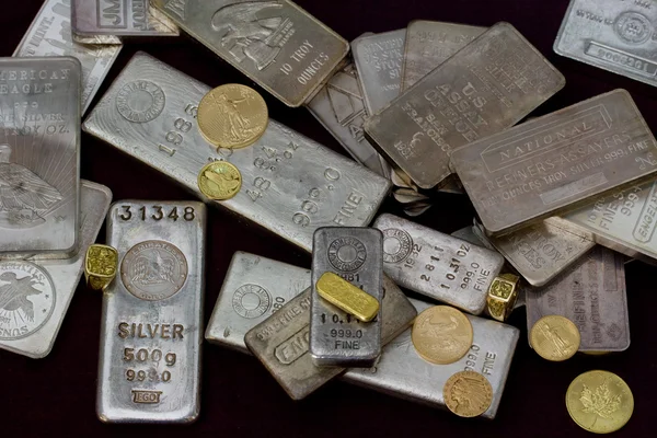 Silver and Gold Bullion Bars, Coins and Rings — Stock Photo, Image