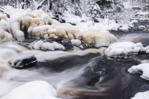 Winterlandschaft Mit Waldfluss Wasserfall Prokinkoski Ruinen Des Alten Finnischen Staudamms — Stockfoto