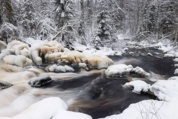 Winterlandschaft Mit Waldfluss Wasserfall Prokinkoski Ruinen Des Alten Finnischen Staudamms — Stockfoto