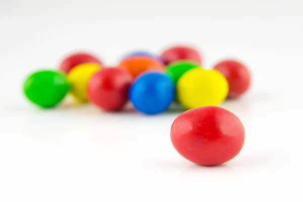 Bekende kleurrijke snoepjes — Stockfoto