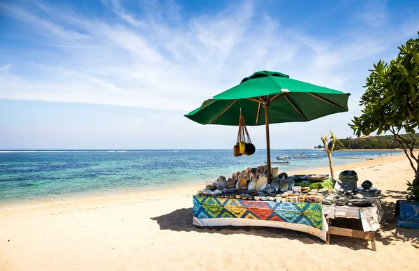Souvenir Tradizionali Sulla Spiaggia Balinese Indonesia — Foto Stock