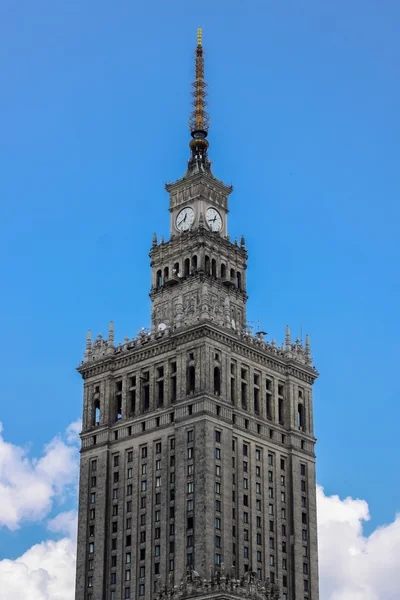 Byggnad i Warszawa, Polen — Stockfoto