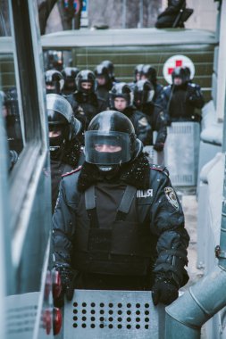 çevik kuvvet polisi euromaidan sırasında kiev, Aralık 2013 protestolar.