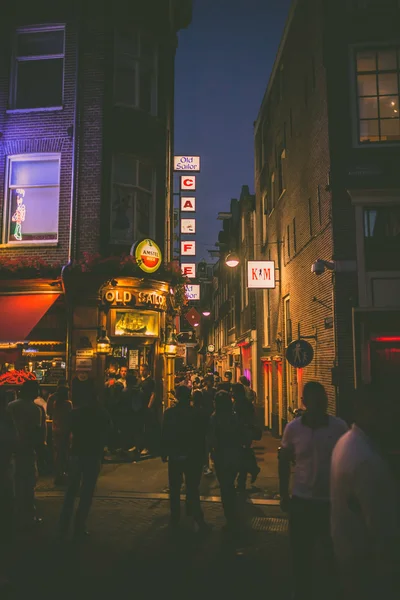 Amsterdam Street à noite — Fotografia de Stock