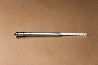 Mini lastik basınç göstergesi